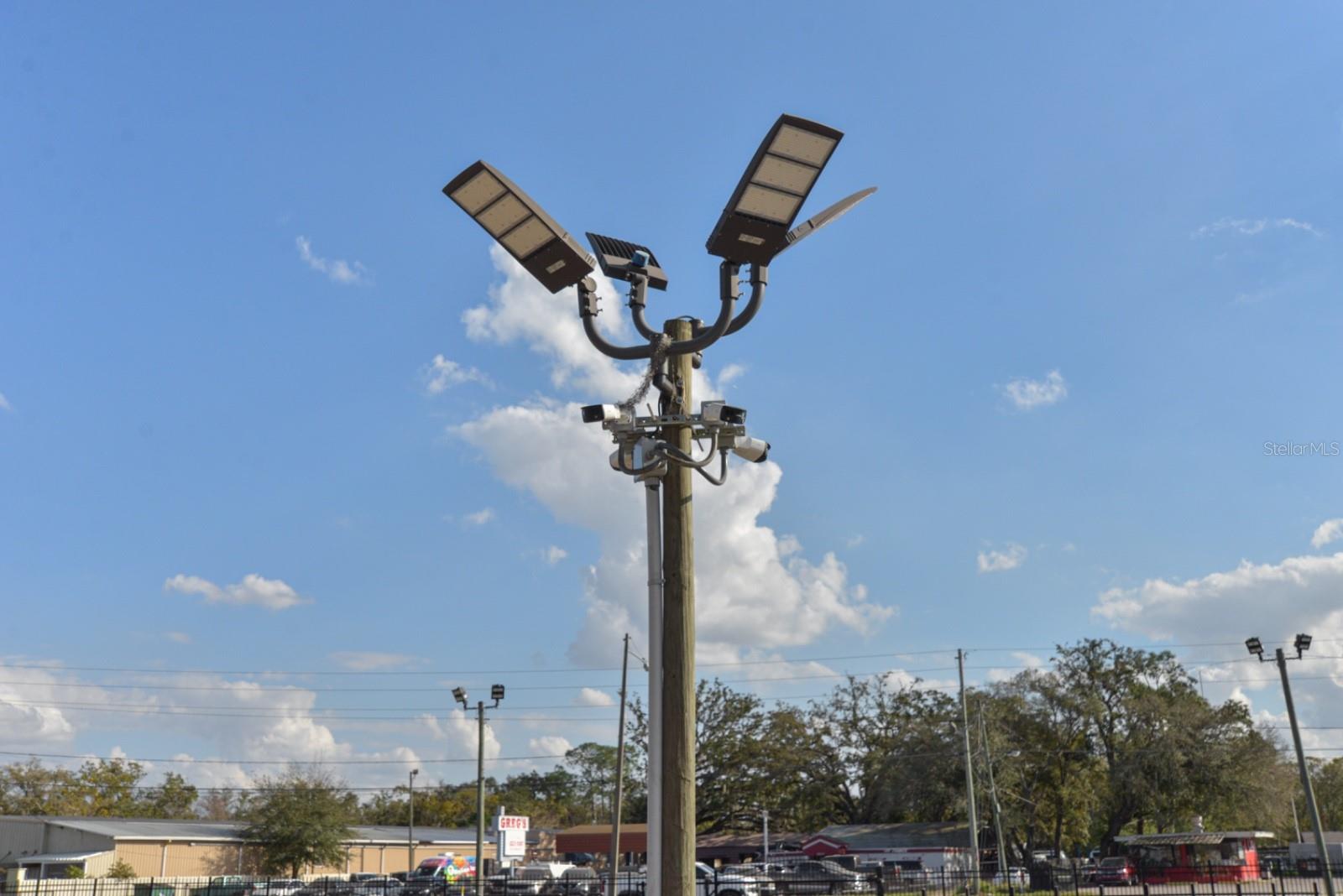 Image 15 of 31 For 5225 Old Winter Garden Road