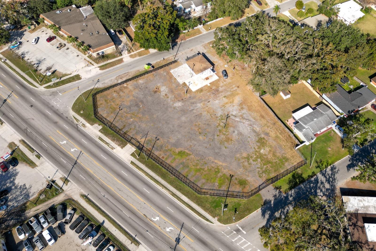 Image 18 of 31 For 5225 Old Winter Garden Road