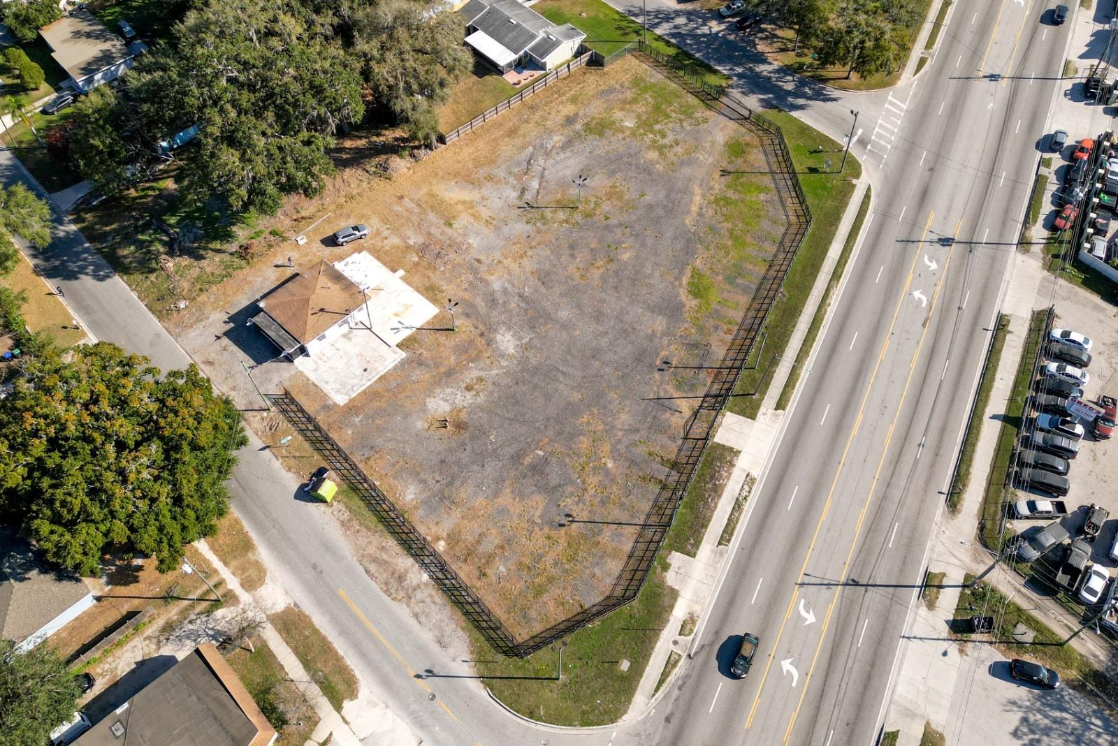 Image 20 of 31 For 5225 Old Winter Garden Road