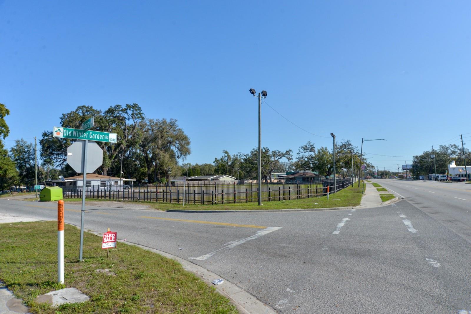 Image 28 of 31 For 5225 Old Winter Garden Road