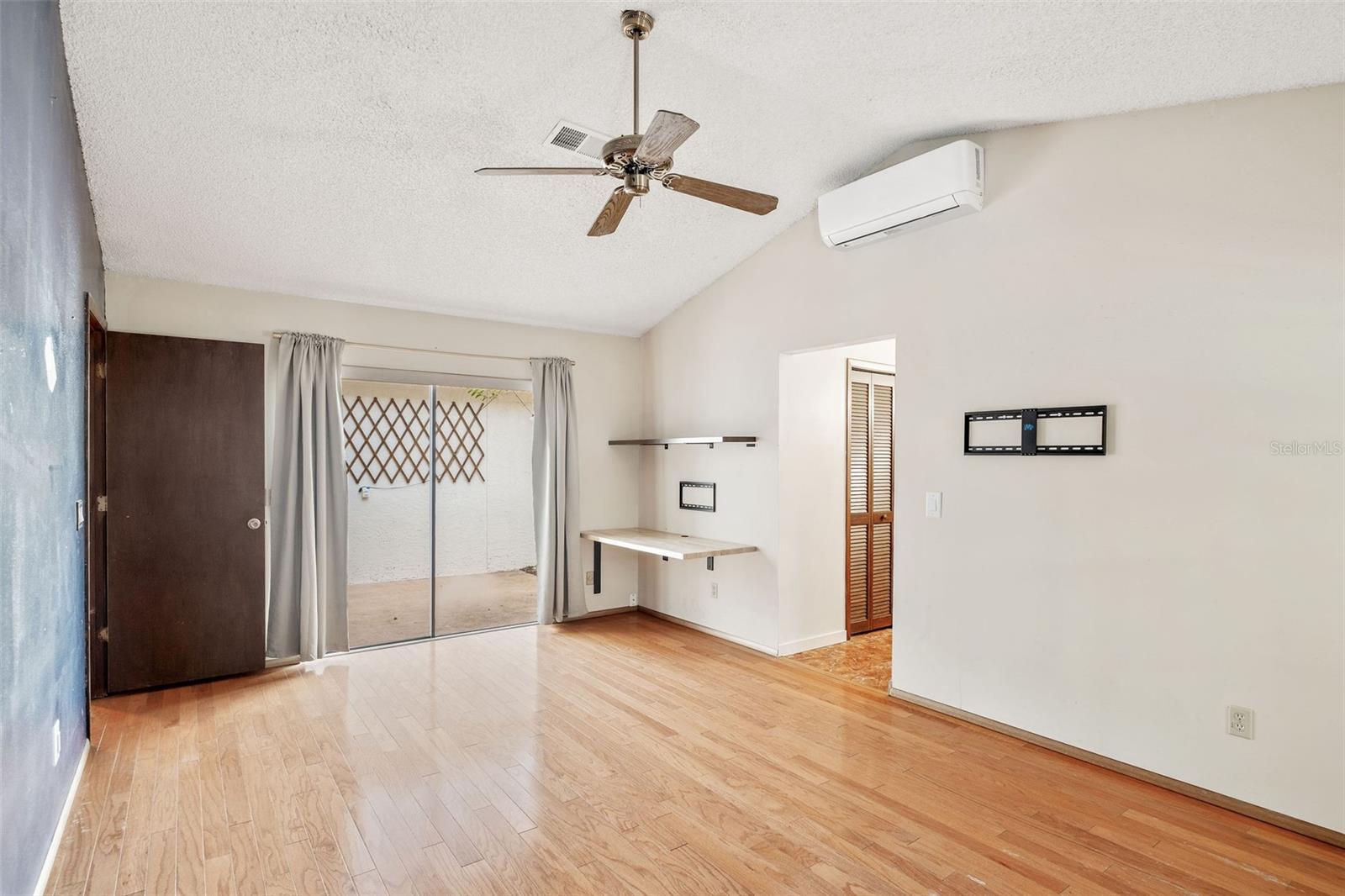 Image 20 of 42 For 1942 Kimberwicke Circle