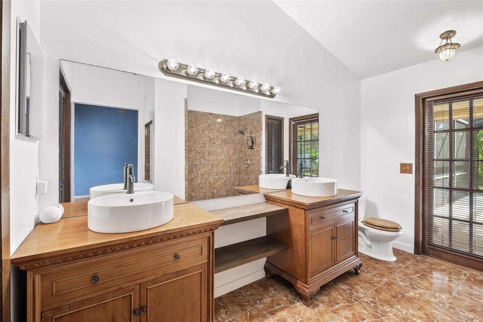 Image 21 of 42 For 1942 Kimberwicke Circle