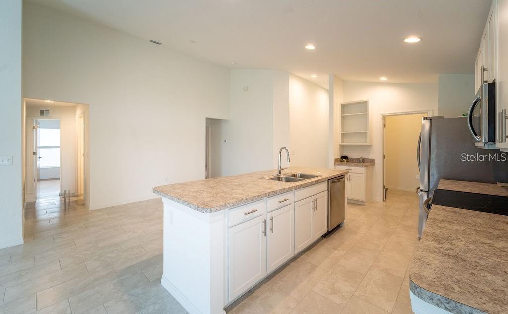 Image 8 of 44 For 1955 Thompson Preserve Boulevard