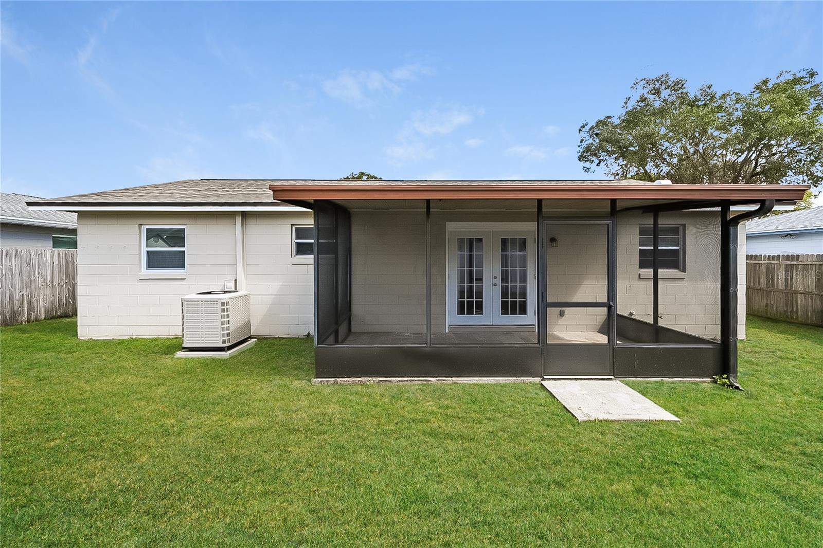 Image 14 of 16 For 1406 Cromwell Drive