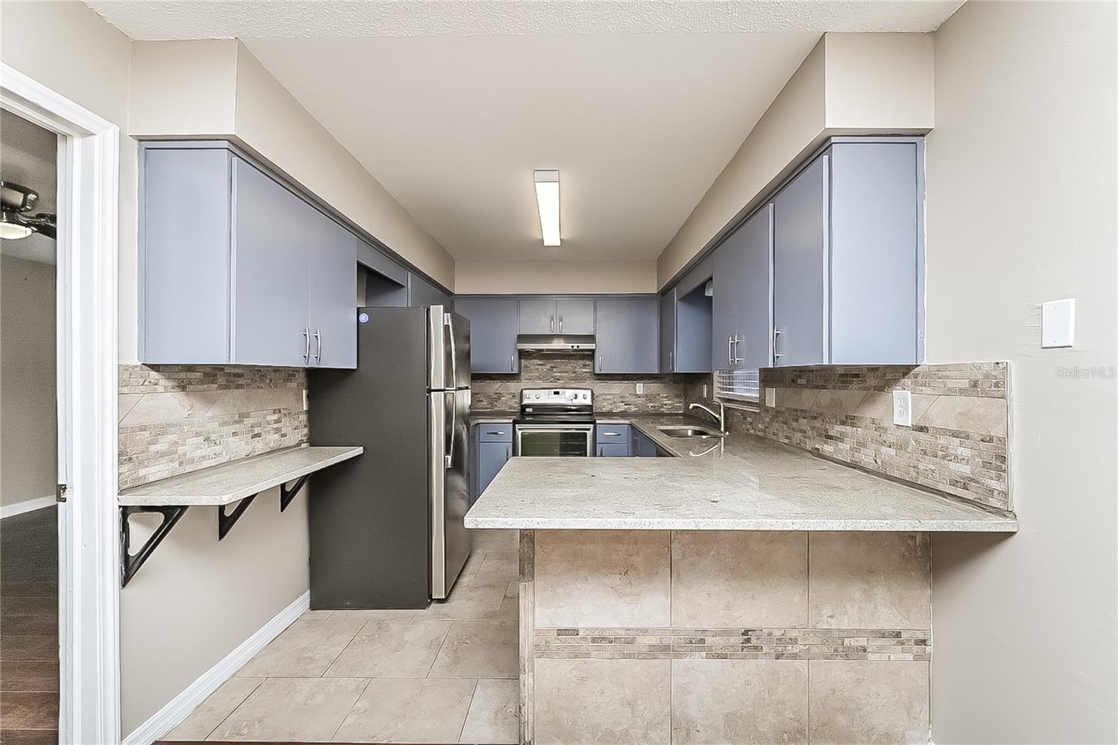 Image 4 of 16 For 1406 Cromwell Drive