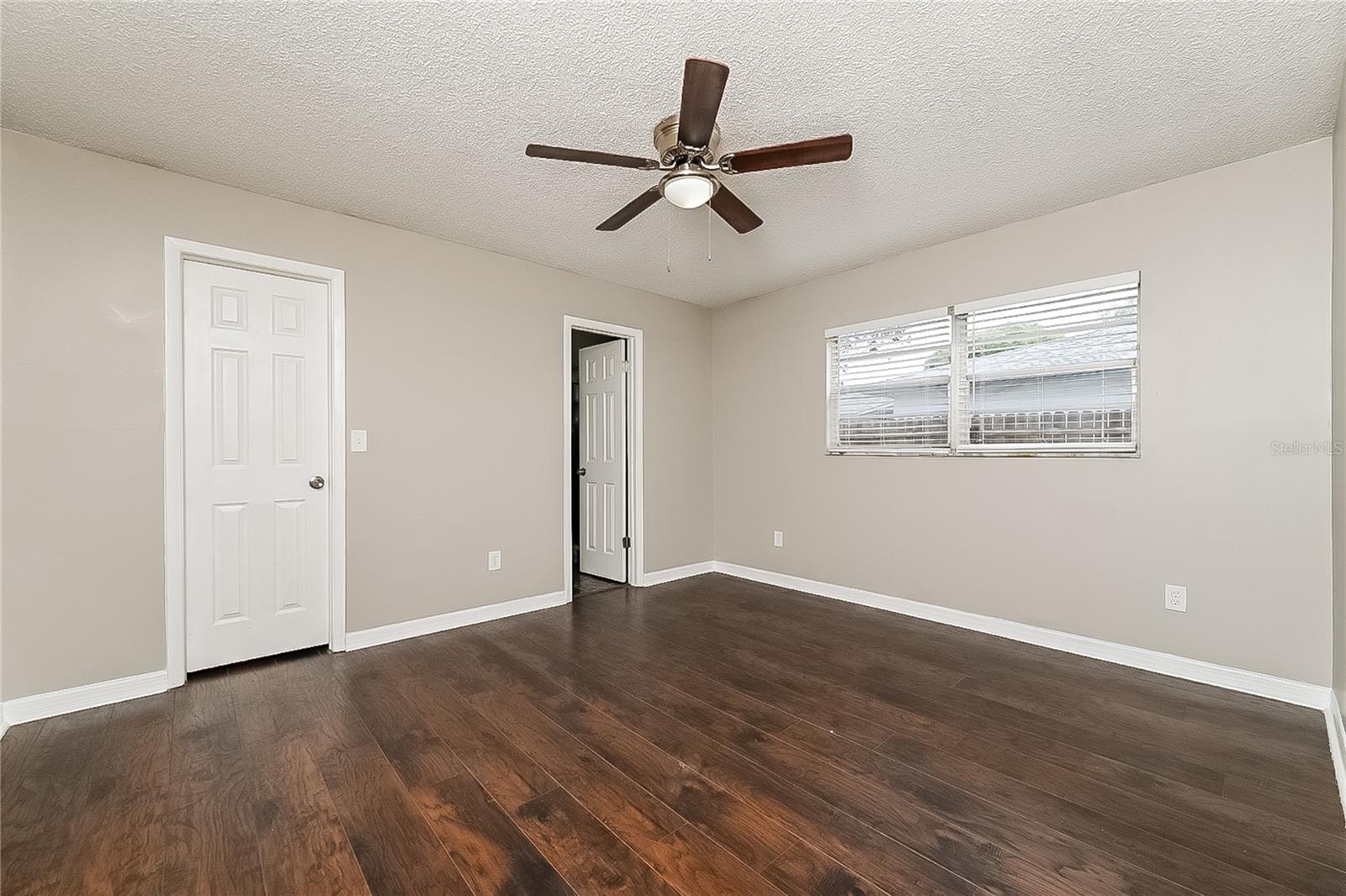 Image 6 of 16 For 1406 Cromwell Drive