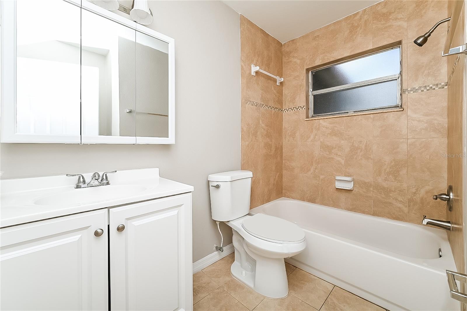 Image 8 of 16 For 1406 Cromwell Drive