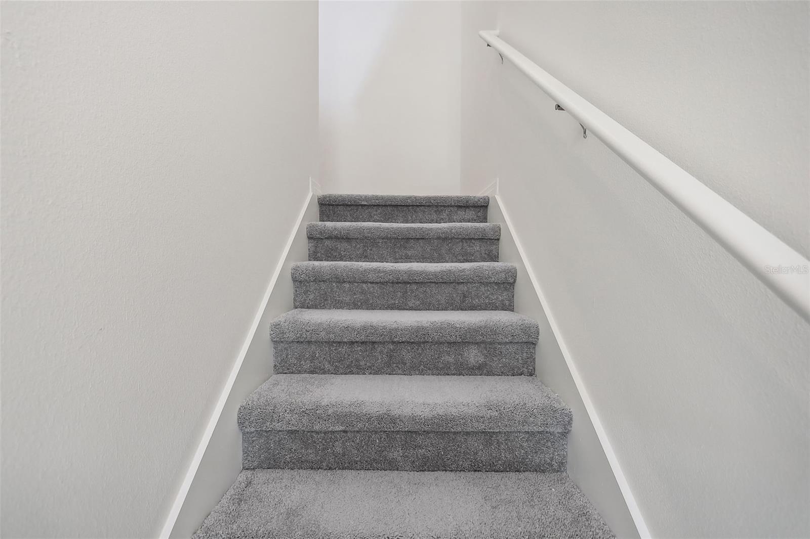 Image 16 of 33 For 5487 Meadow Walk Drive