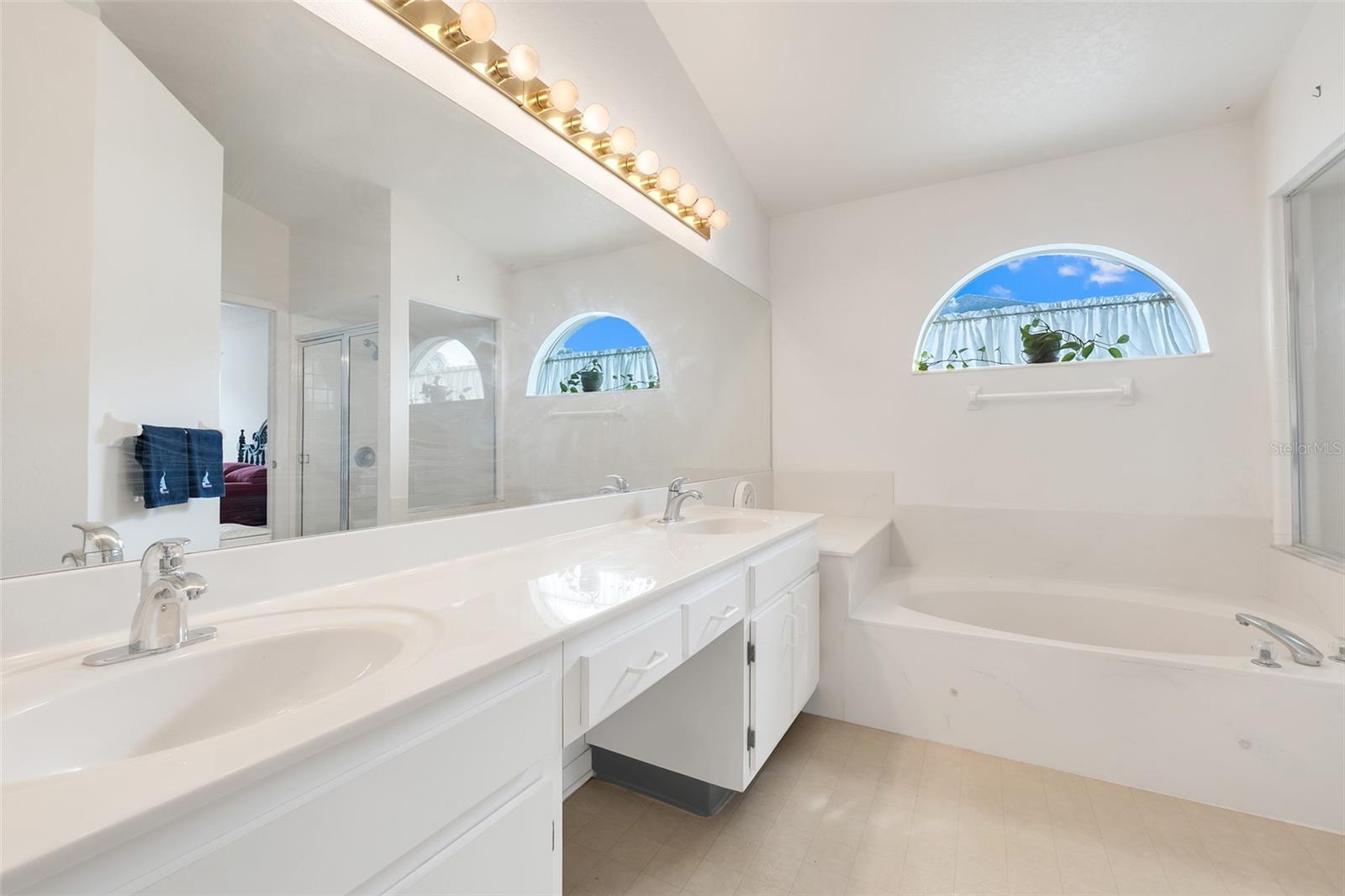 Image 18 of 29 For 6872 Limpkin Drive