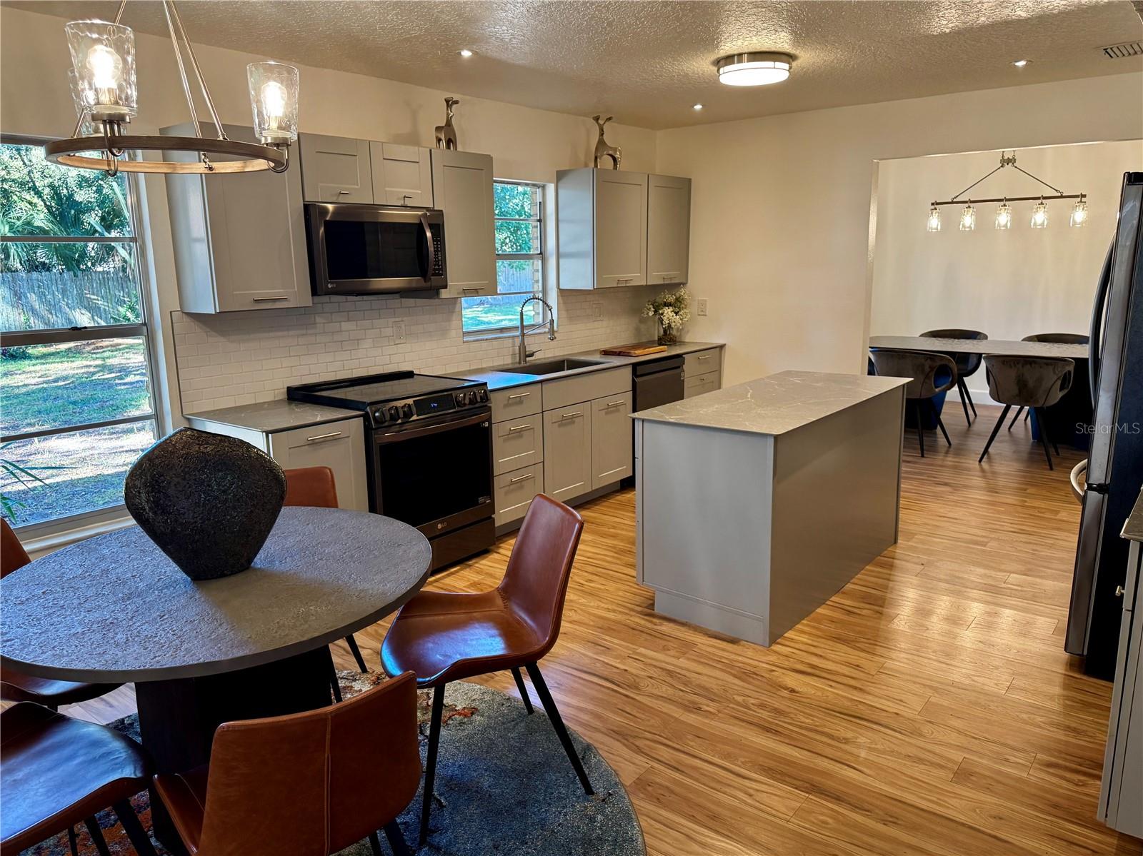 Image 5 of 12 For 917 Brantley Drive