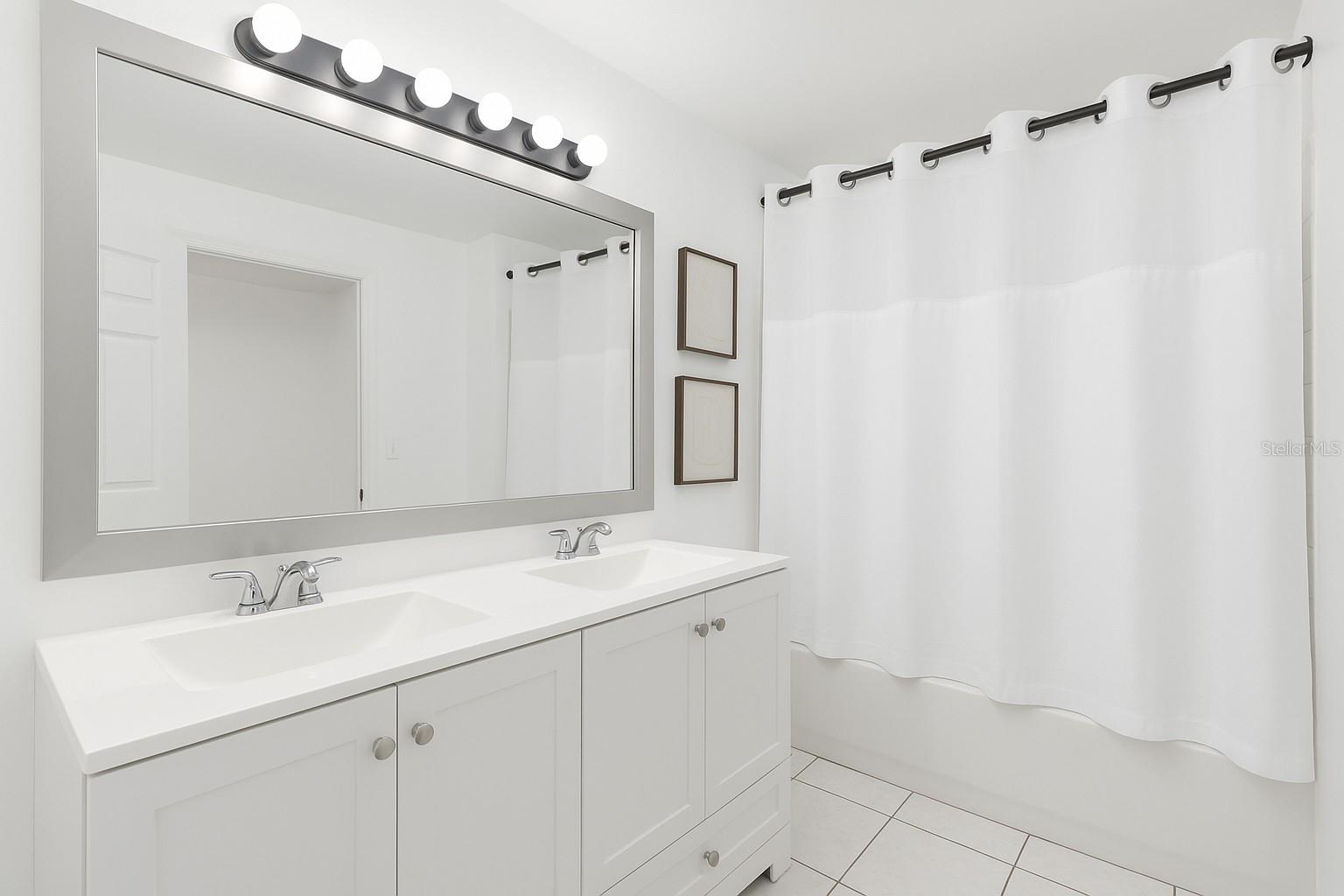 Image 17 of 33 For 5453 Wood Crossing Street