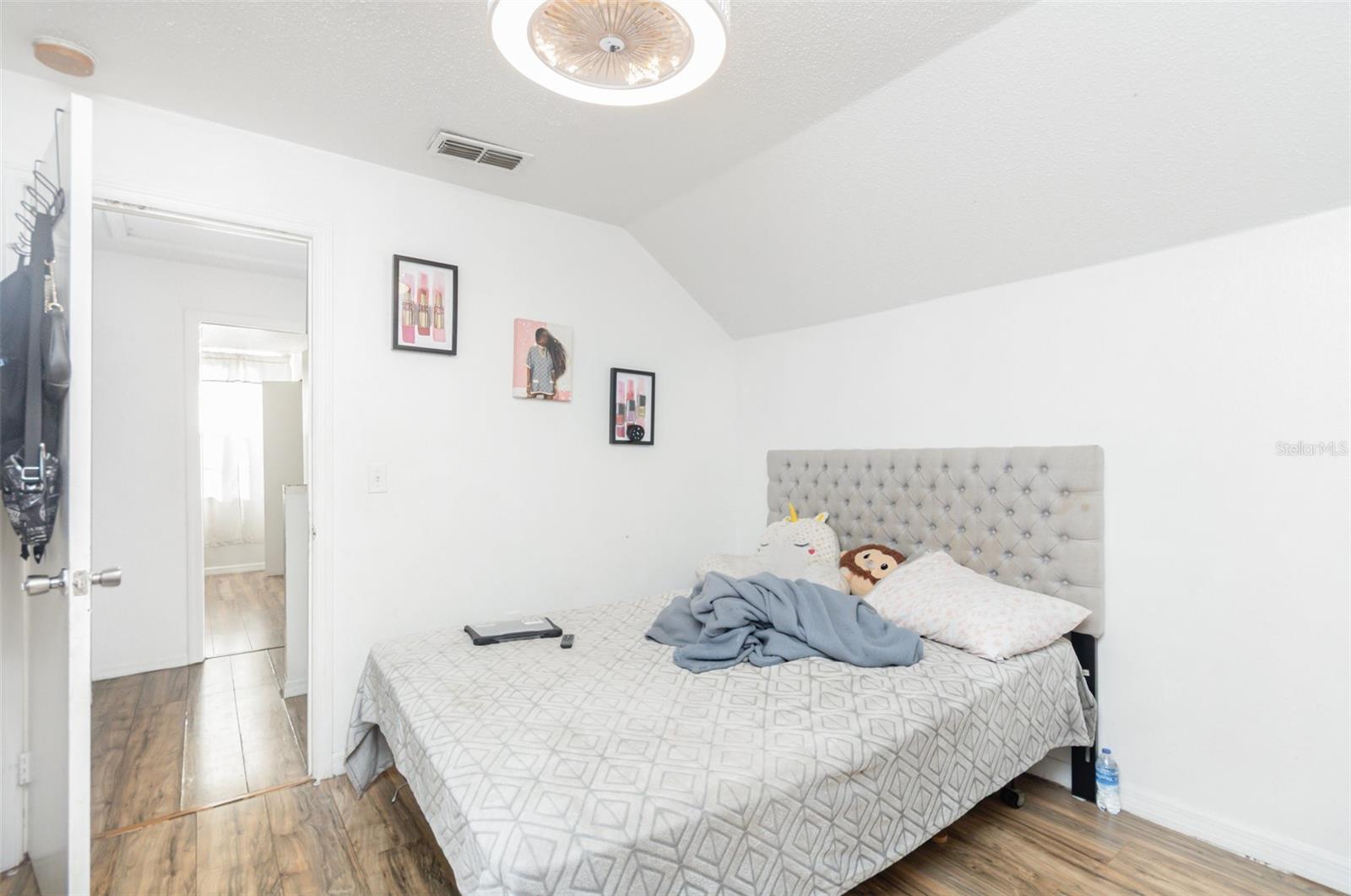 Image 22 of 33 For 5453 Wood Crossing Street