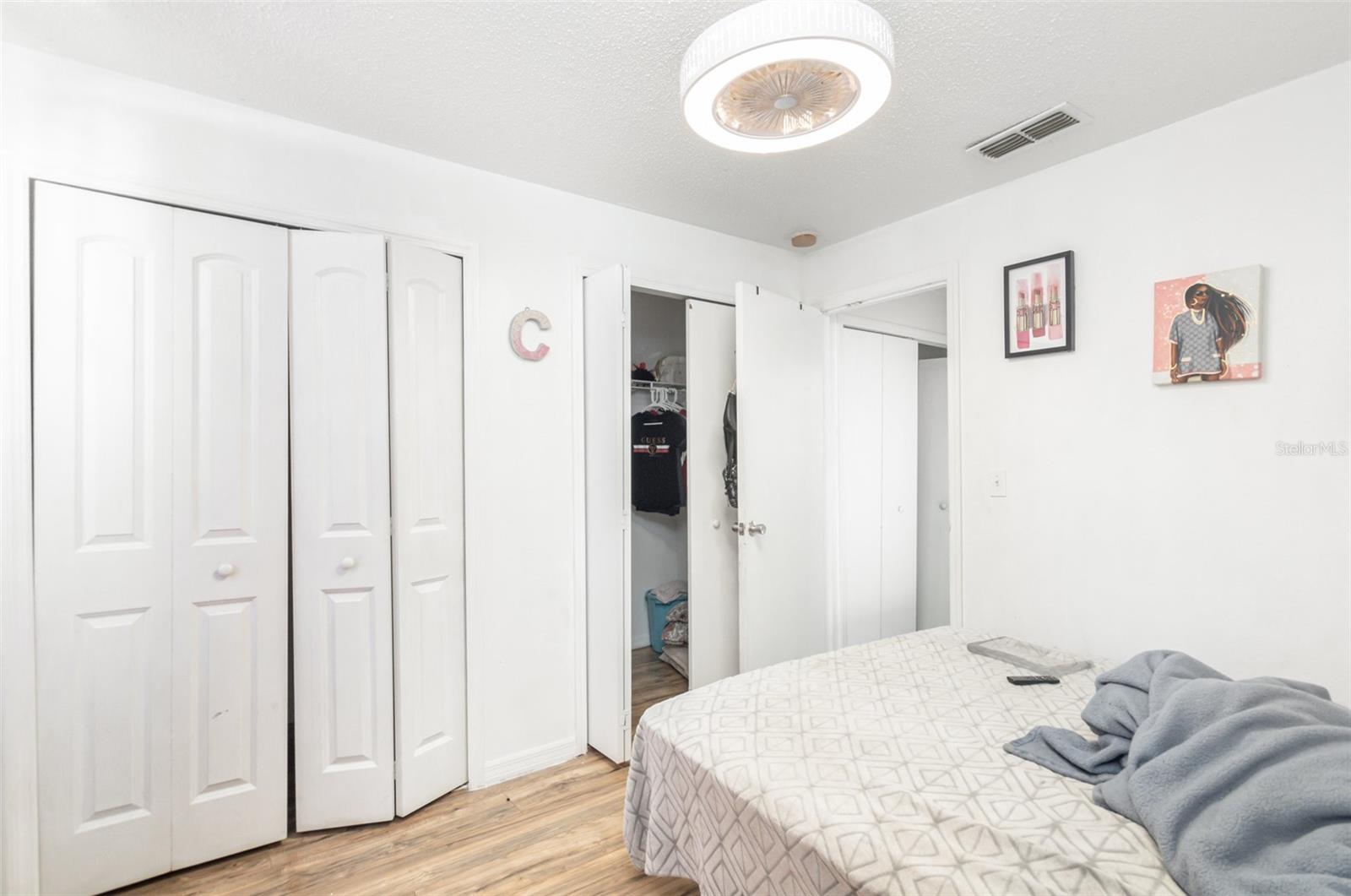 Image 23 of 33 For 5453 Wood Crossing Street