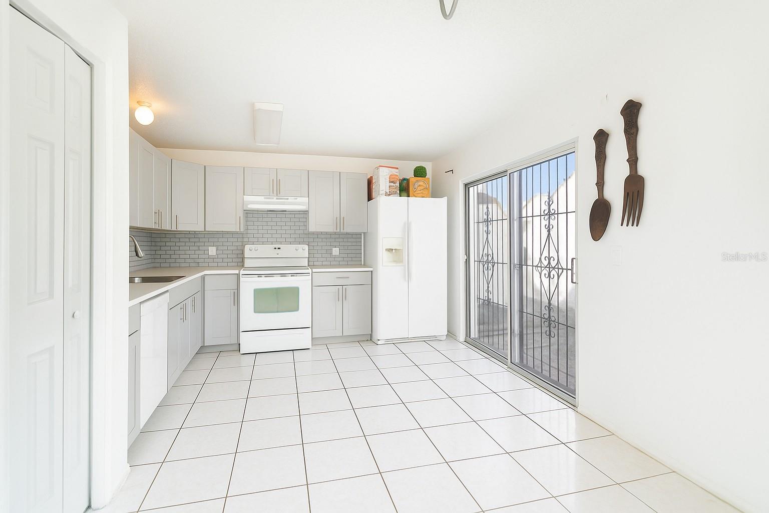 Image 9 of 33 For 5453 Wood Crossing Street