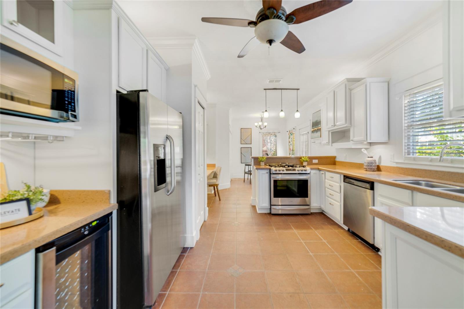 Image 13 of 31 For 819 Pine Street