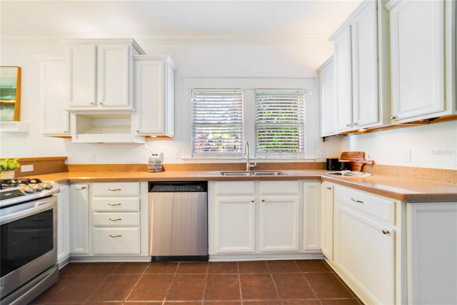 Image 14 of 31 For 819 Pine Street