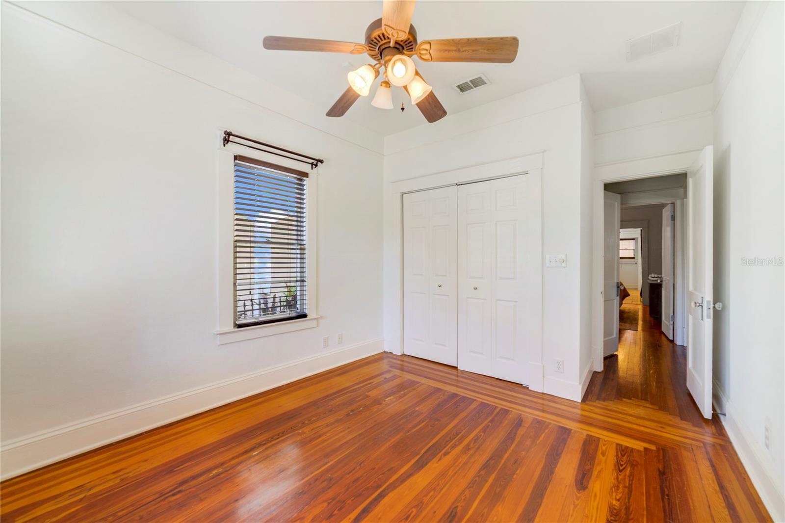 Image 25 of 31 For 819 Pine Street