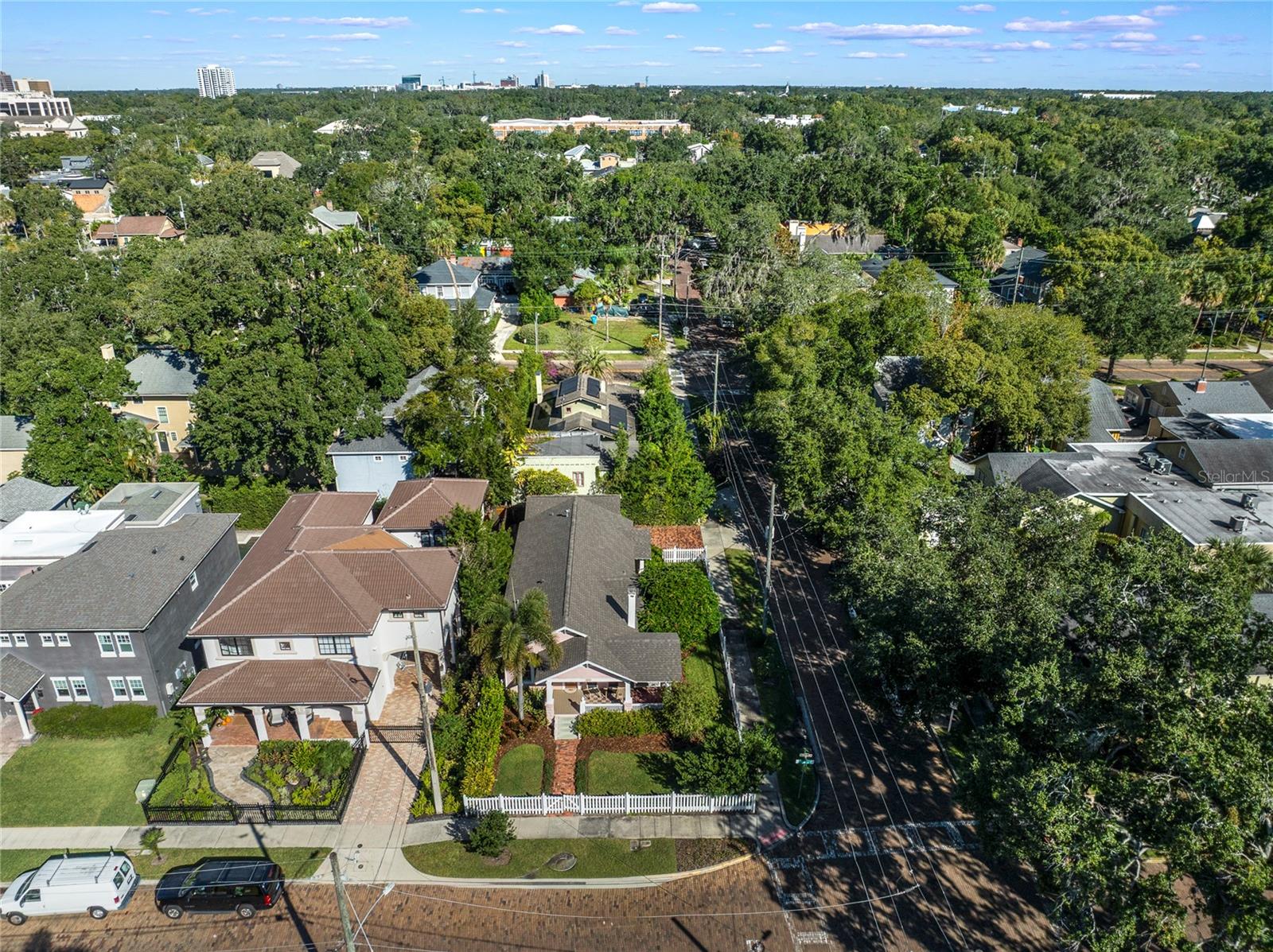 Image 5 of 31 For 819 Pine Street