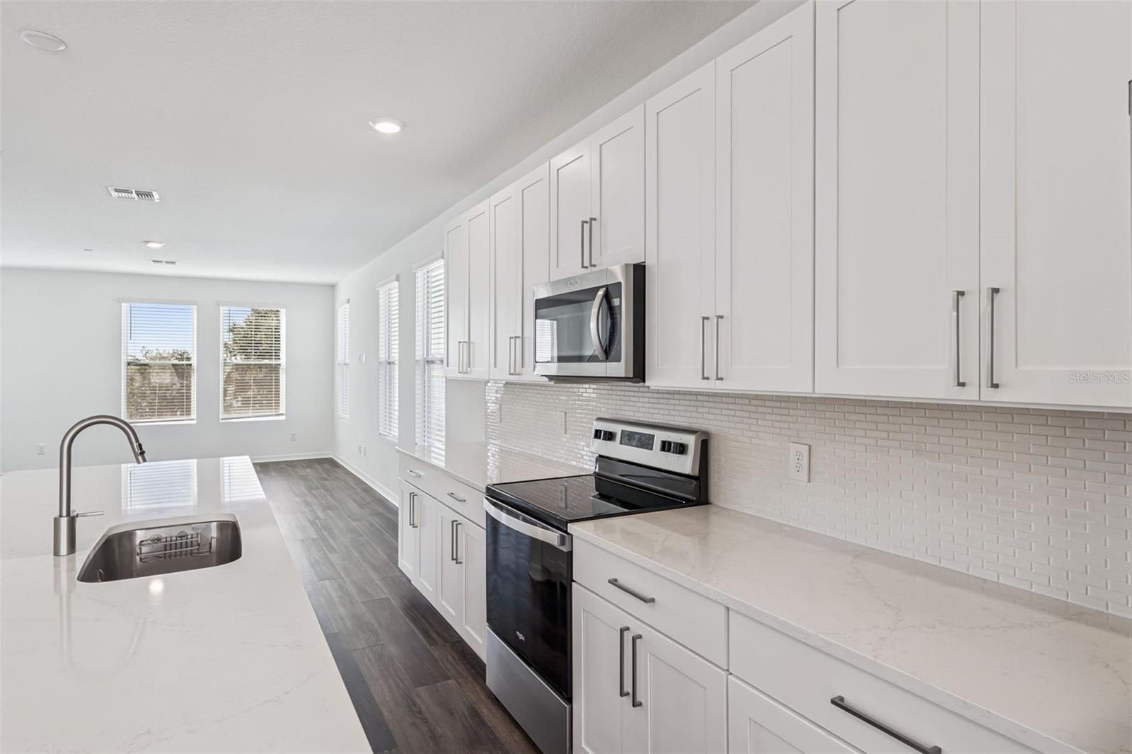 Image 11 of 35 For 12620 Willstatter Avenue