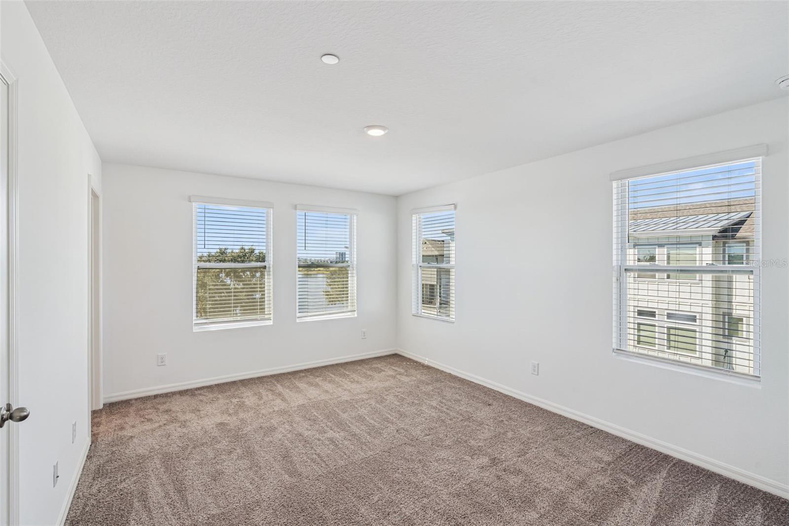 Image 16 of 35 For 12620 Willstatter Avenue