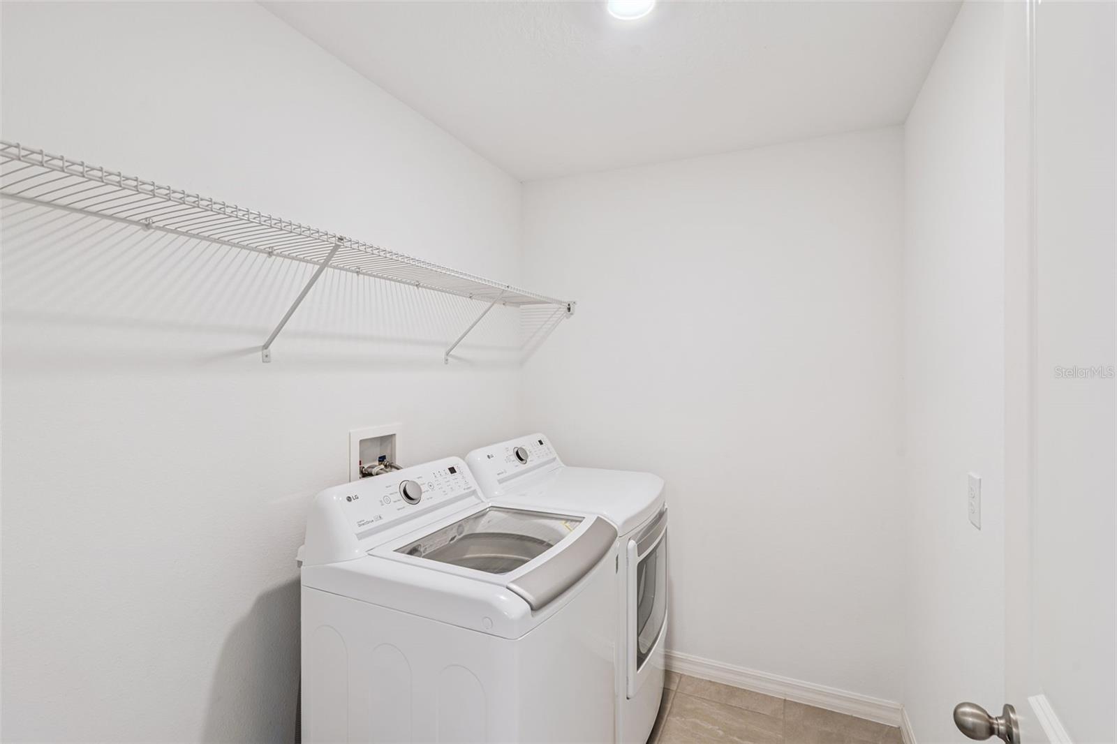 Image 18 of 35 For 12620 Willstatter Avenue