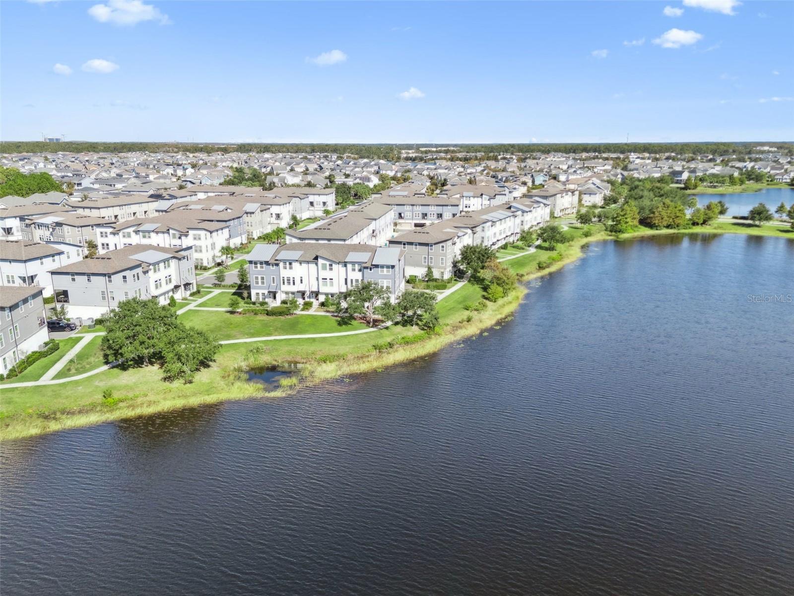 Image 23 of 35 For 12620 Willstatter Avenue