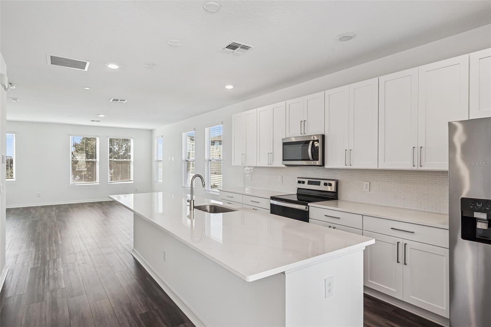 Image 5 of 35 For 12620 Willstatter Avenue