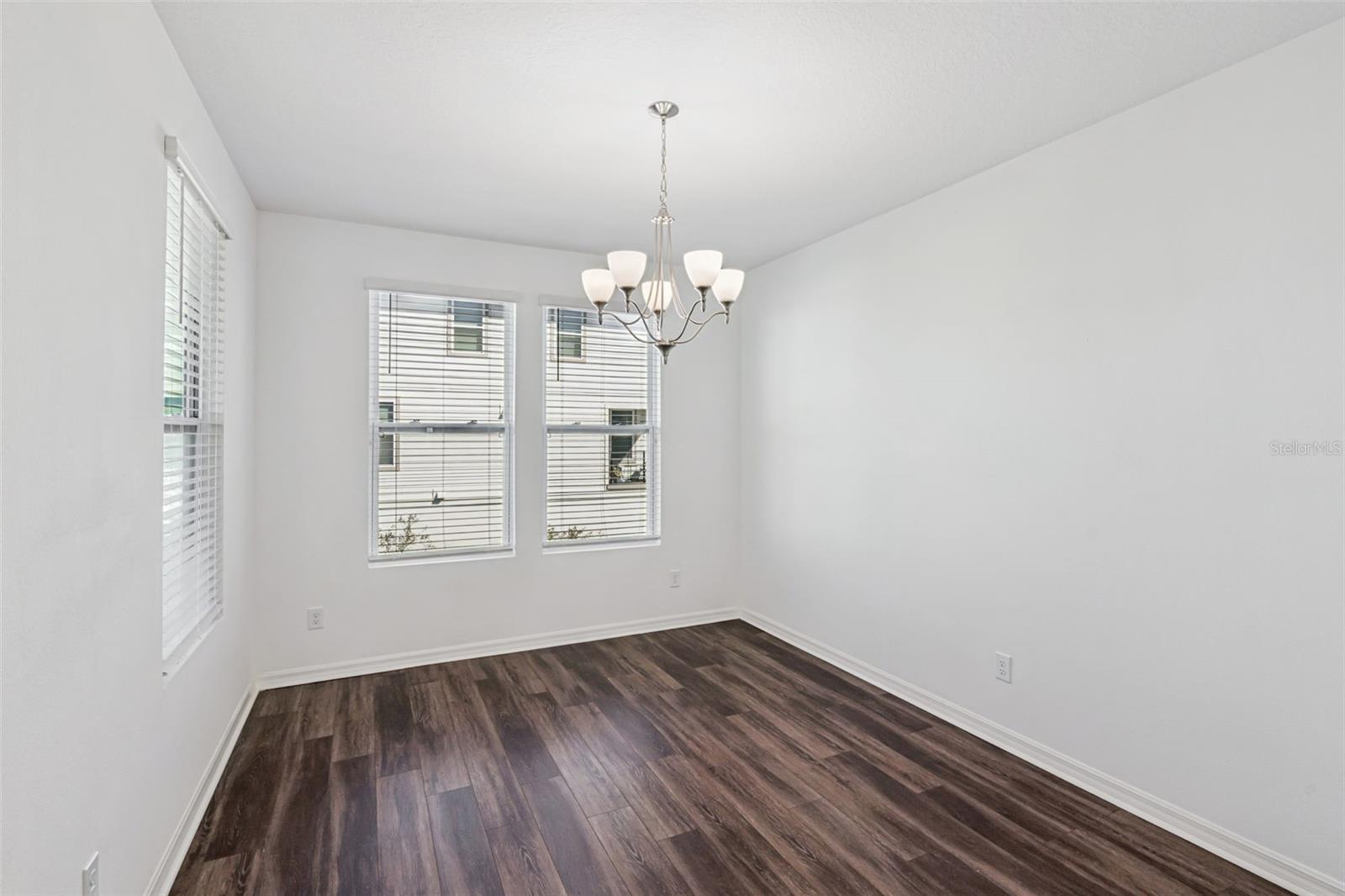 Image 9 of 35 For 12620 Willstatter Avenue