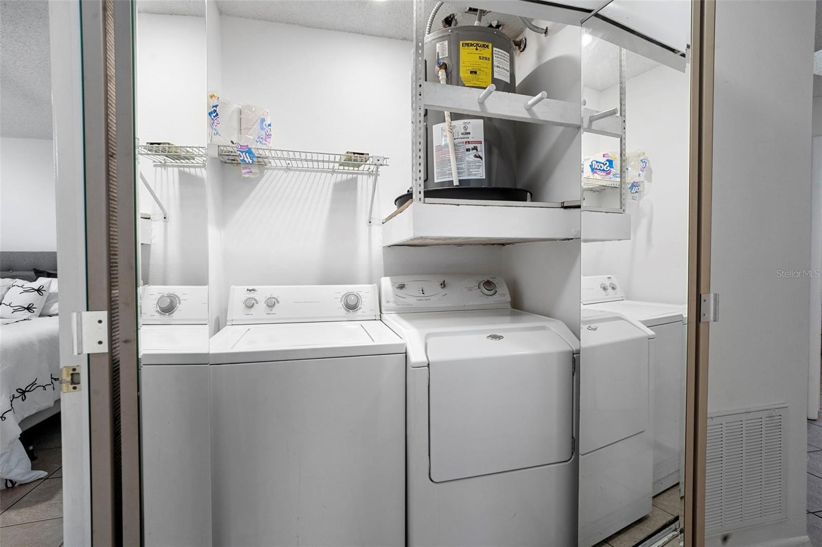 Image 11 of 29 For 11618 Sarita Court