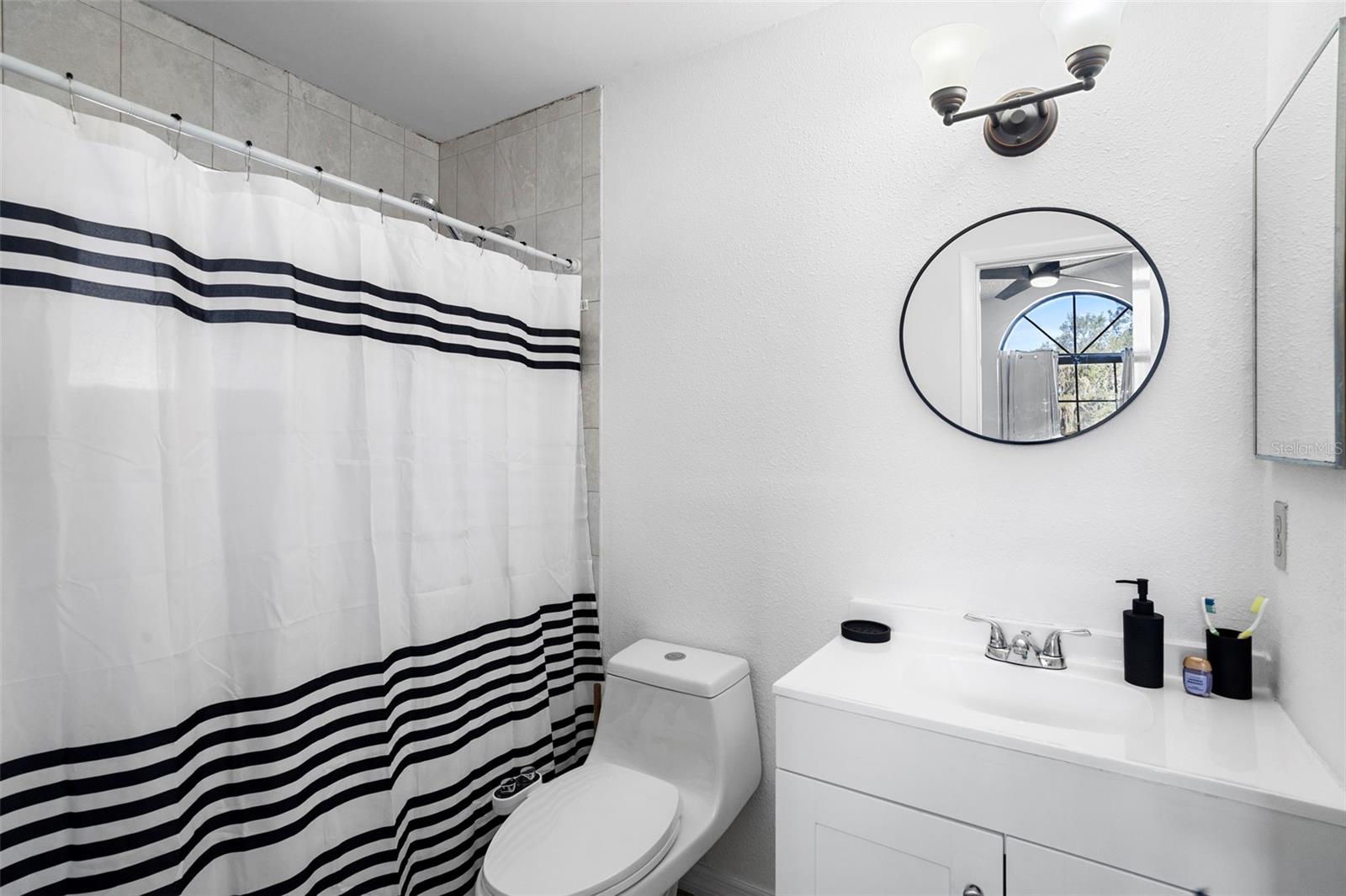 Image 14 of 29 For 11618 Sarita Court