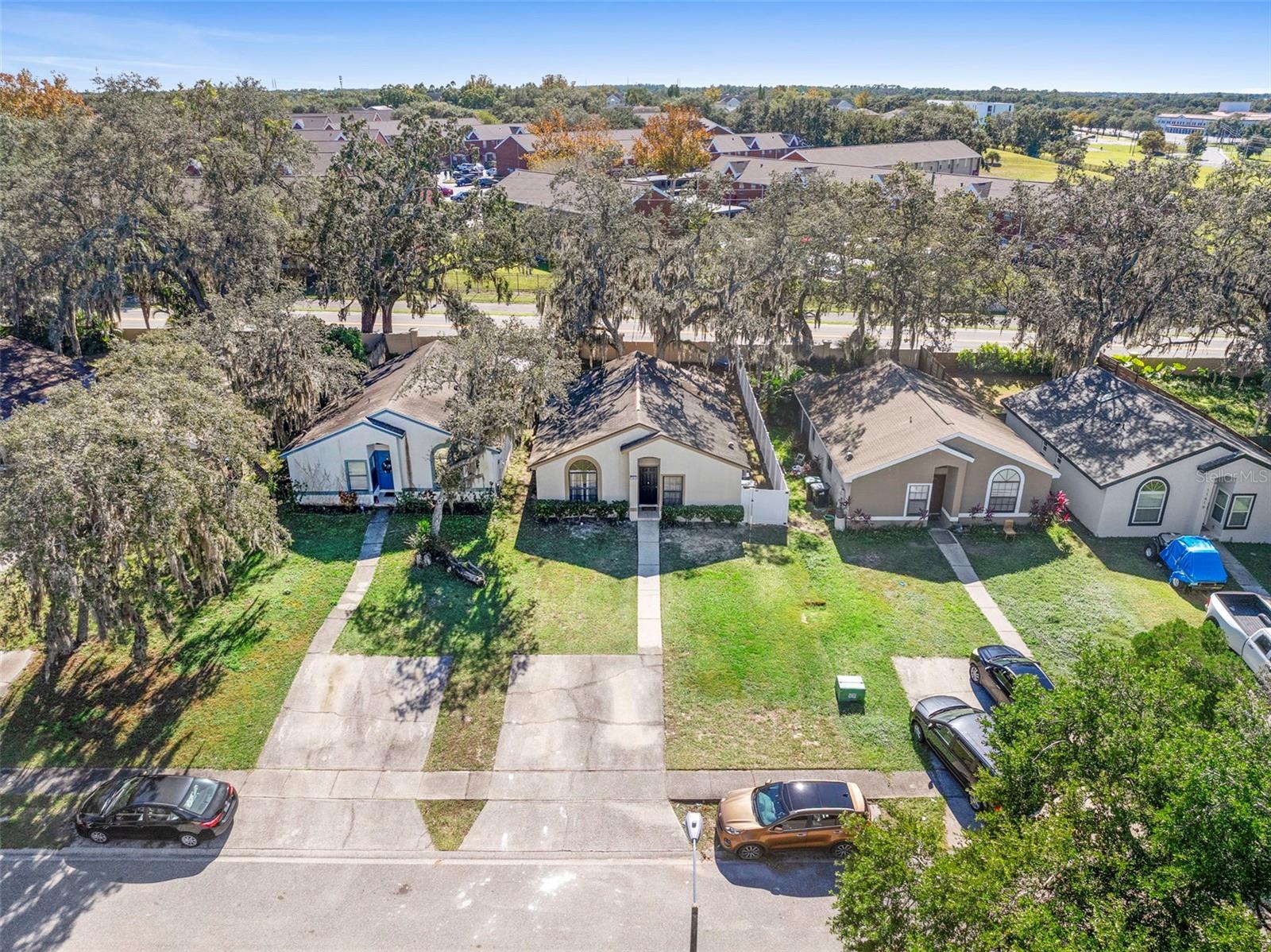 Image 26 of 29 For 11618 Sarita Court