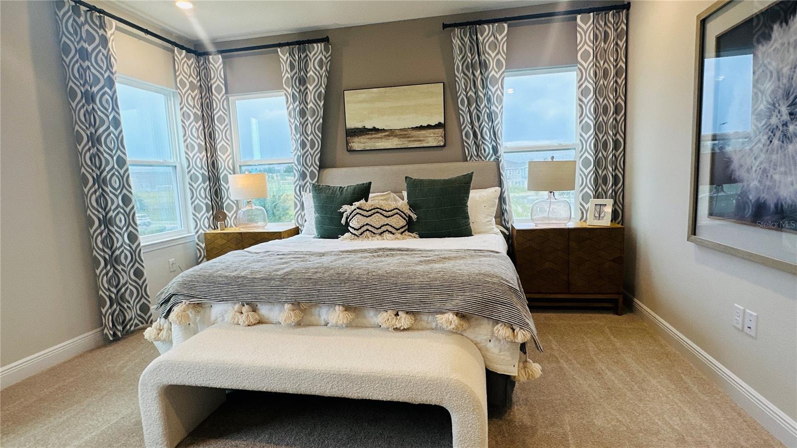 Image 18 of 33 For 16956 Hamlin View Street