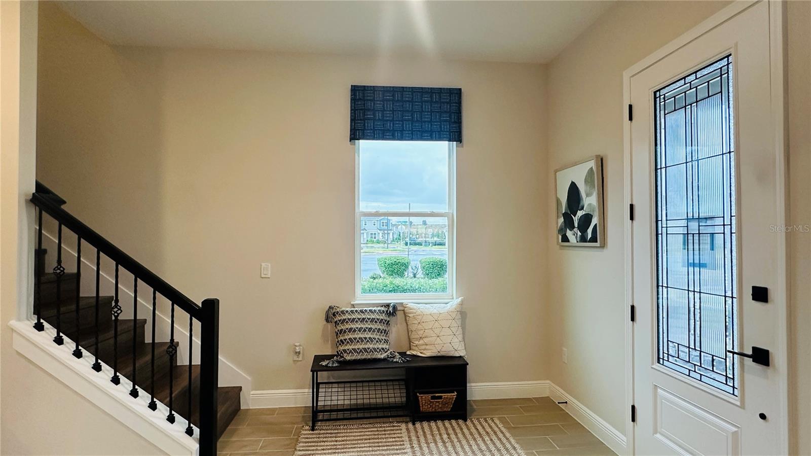 Image 4 of 33 For 16956 Hamlin View Street