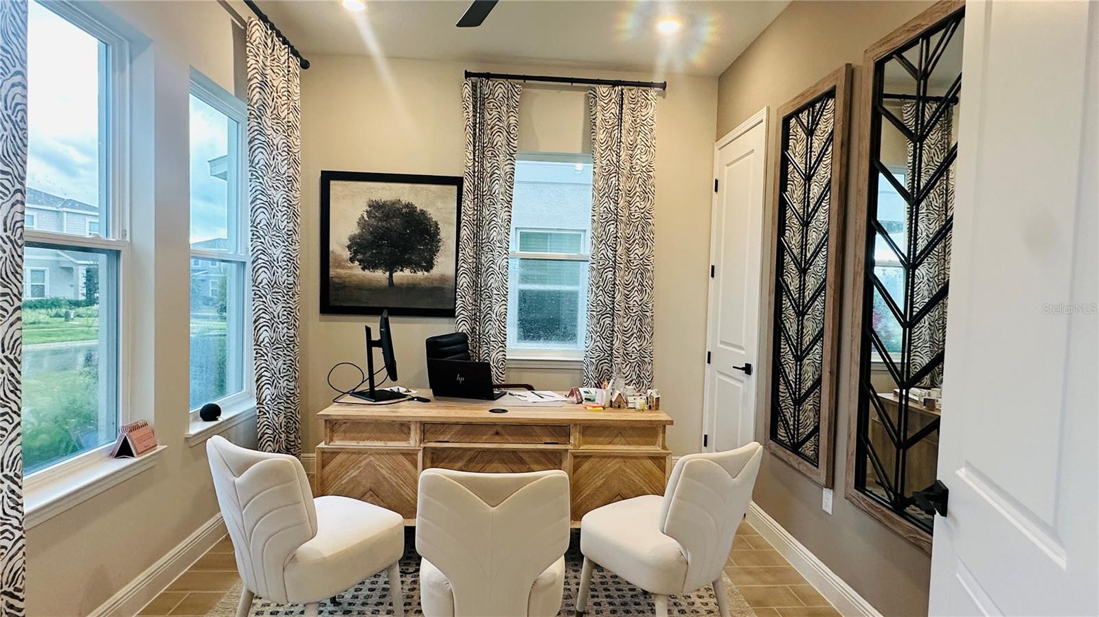 Image 5 of 33 For 16956 Hamlin View Street