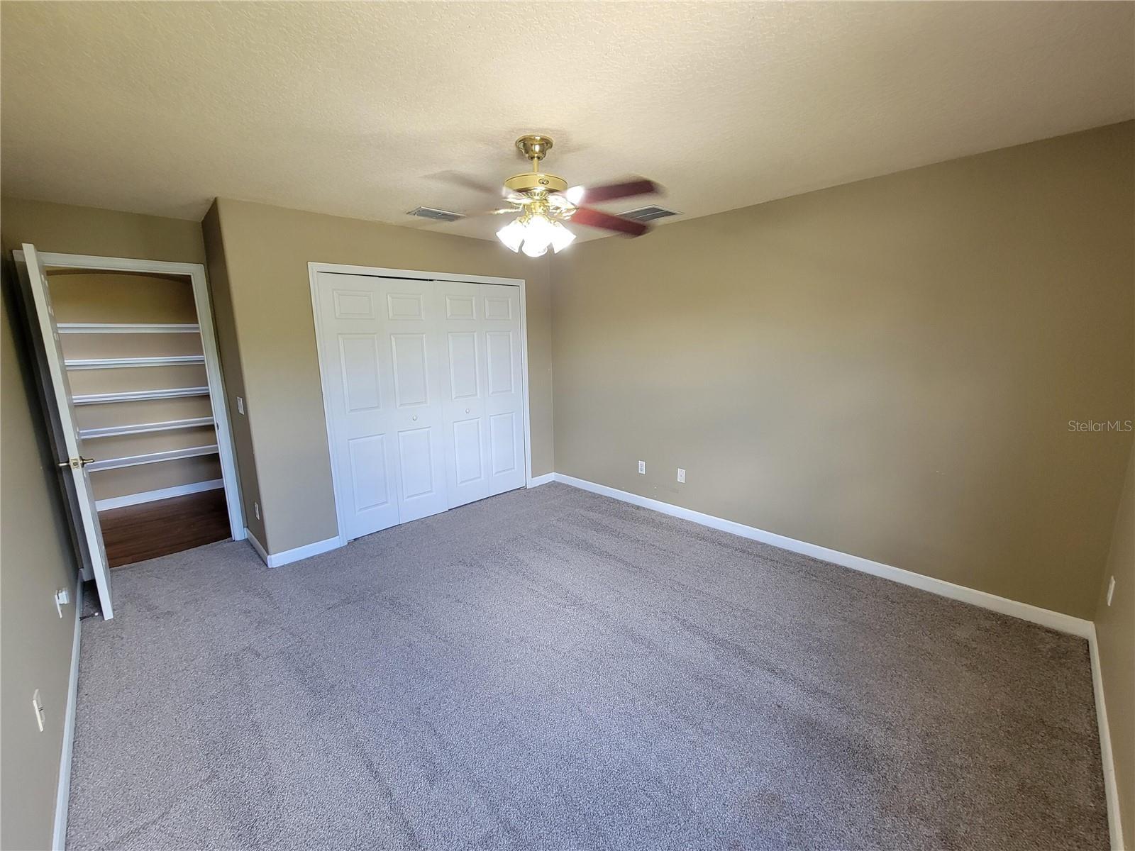 Image 12 of 93 For 3145 Twisted Oak Loop