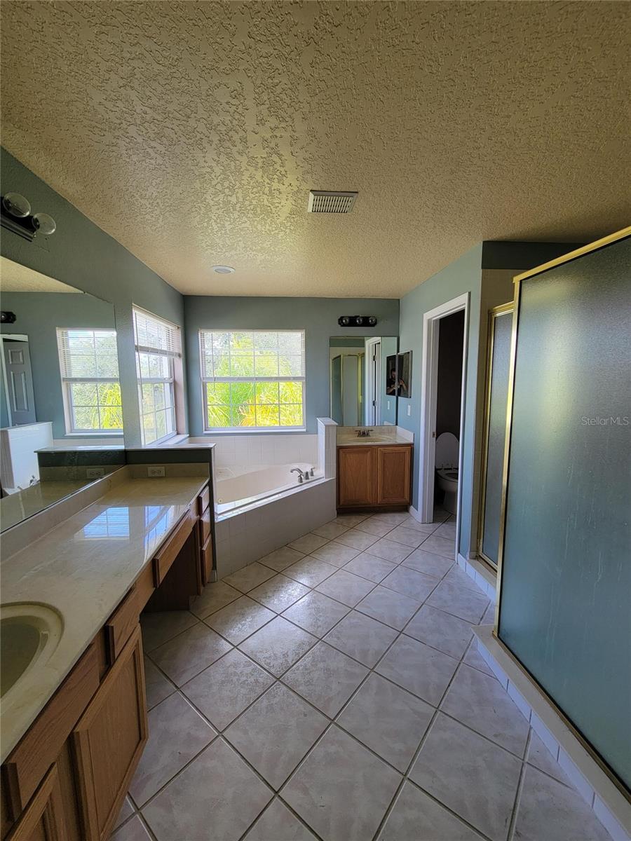 Image 13 of 93 For 3145 Twisted Oak Loop