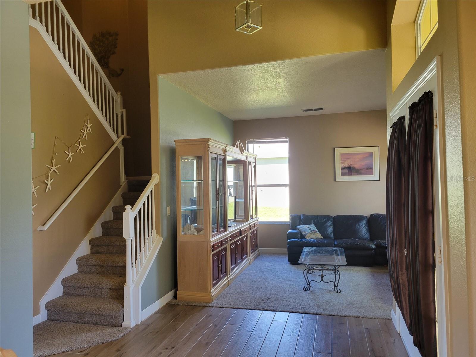 Image 21 of 93 For 3145 Twisted Oak Loop