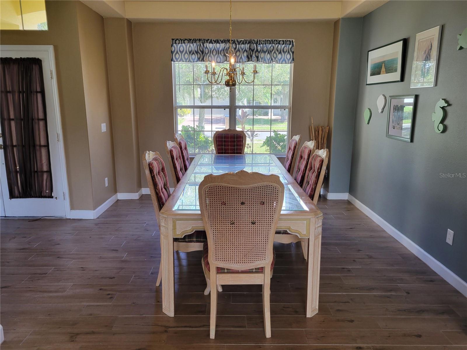 Image 23 of 93 For 3145 Twisted Oak Loop