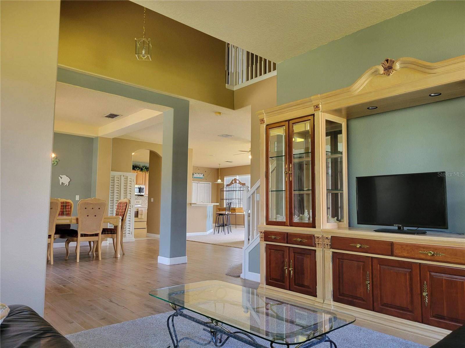 Image 24 of 93 For 3145 Twisted Oak Loop