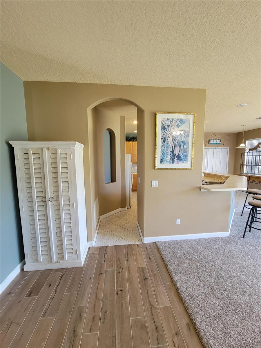 Image 29 of 93 For 3145 Twisted Oak Loop