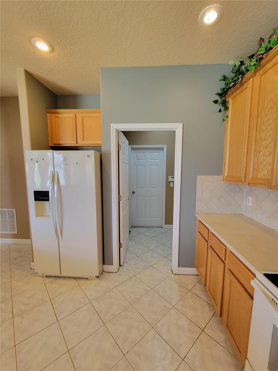 Image 32 of 93 For 3145 Twisted Oak Loop