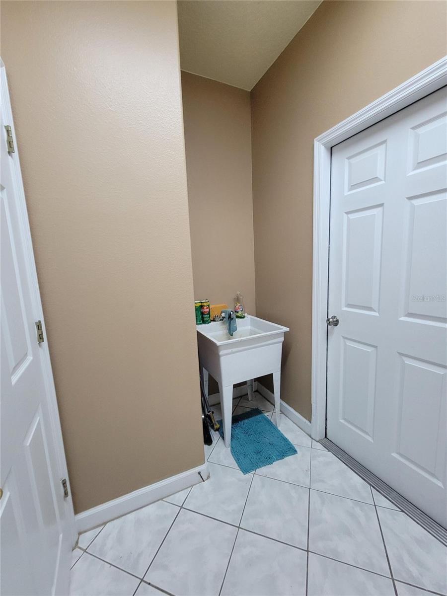 Image 34 of 93 For 3145 Twisted Oak Loop