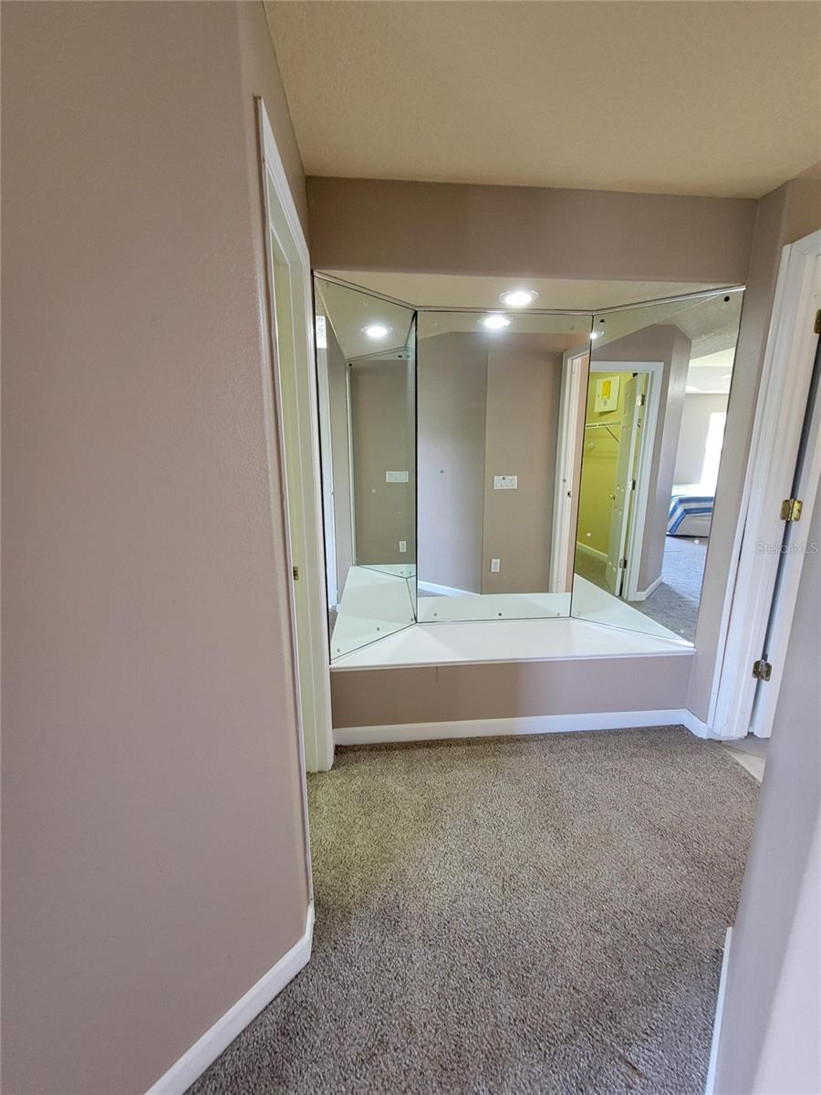 Image 62 of 93 For 3145 Twisted Oak Loop