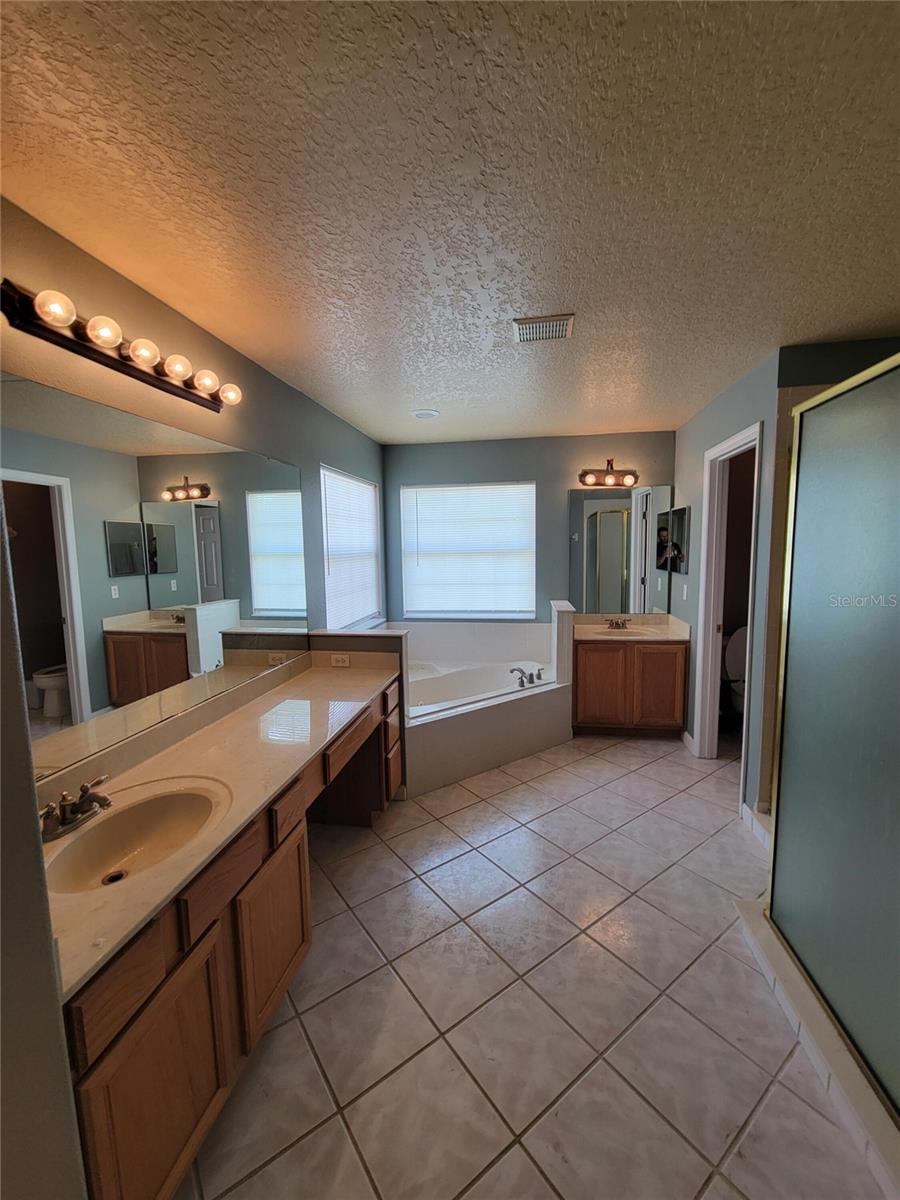 Image 65 of 93 For 3145 Twisted Oak Loop