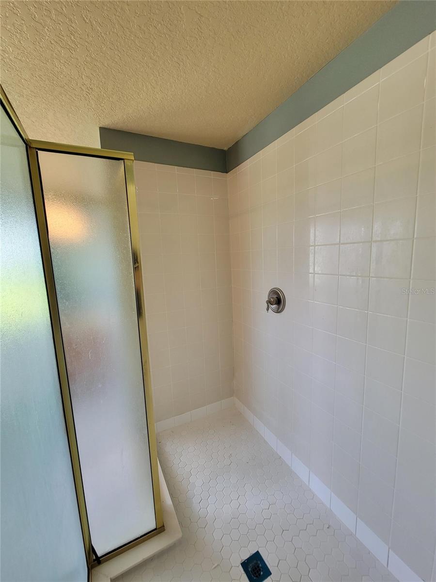 Image 73 of 93 For 3145 Twisted Oak Loop