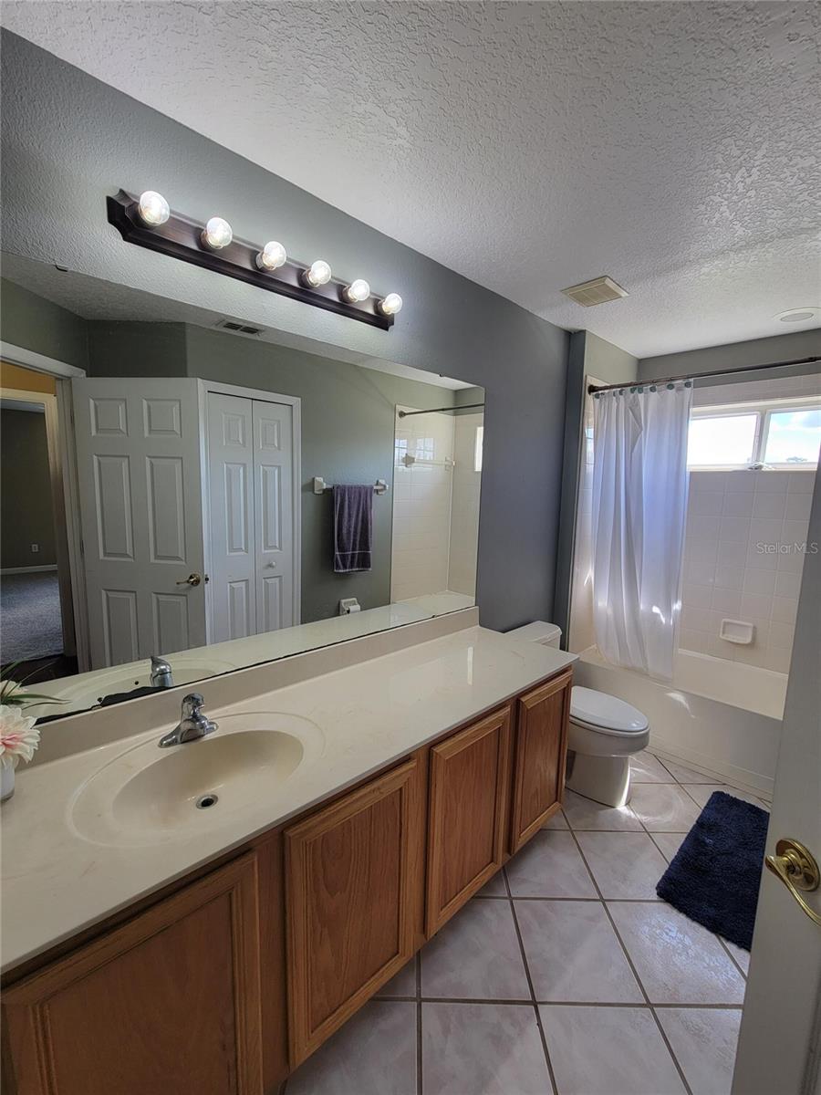 Image 86 of 93 For 3145 Twisted Oak Loop