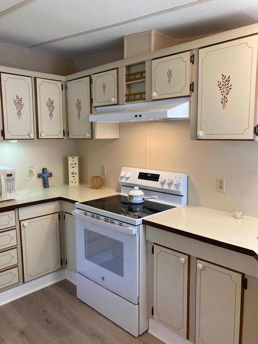 Image 12 of 45 For 2824 Manatee Road