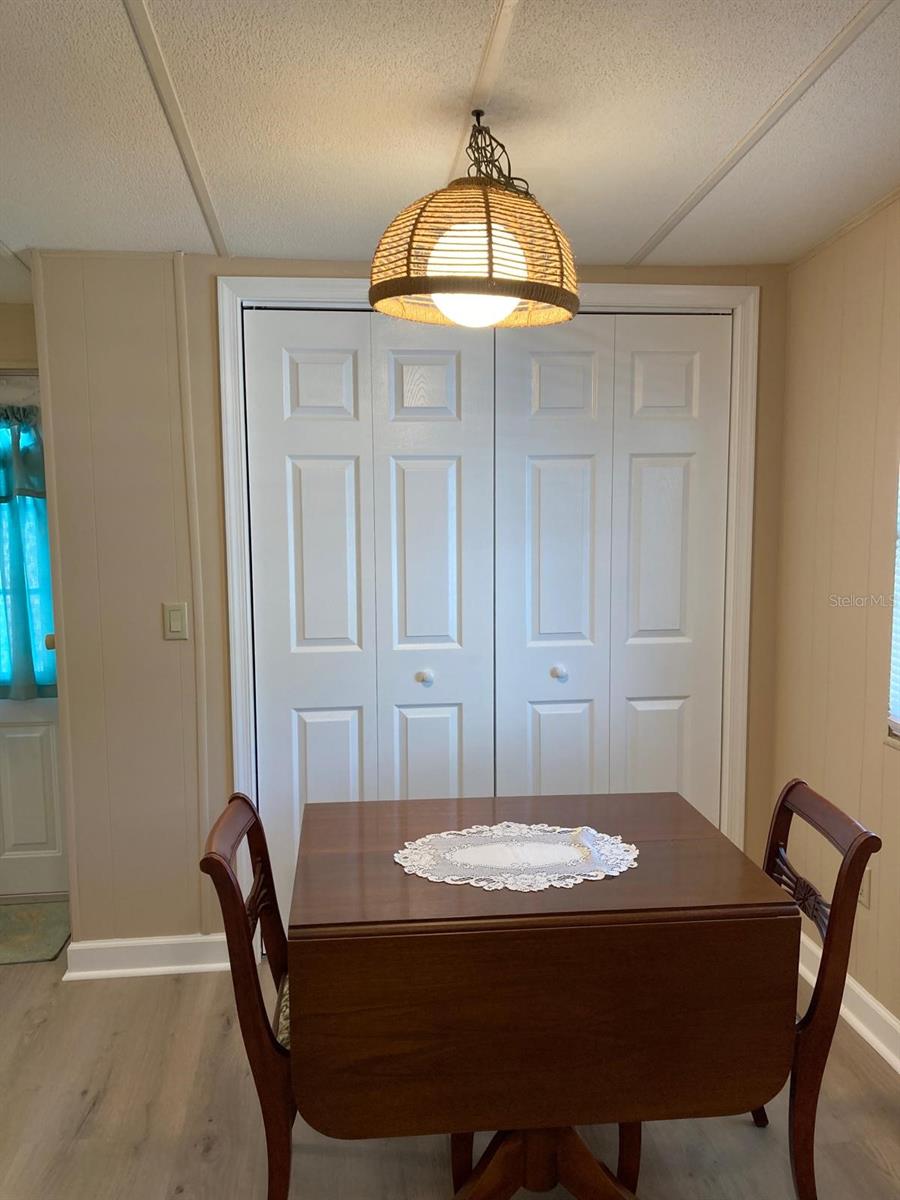 Image 19 of 45 For 2824 Manatee Road