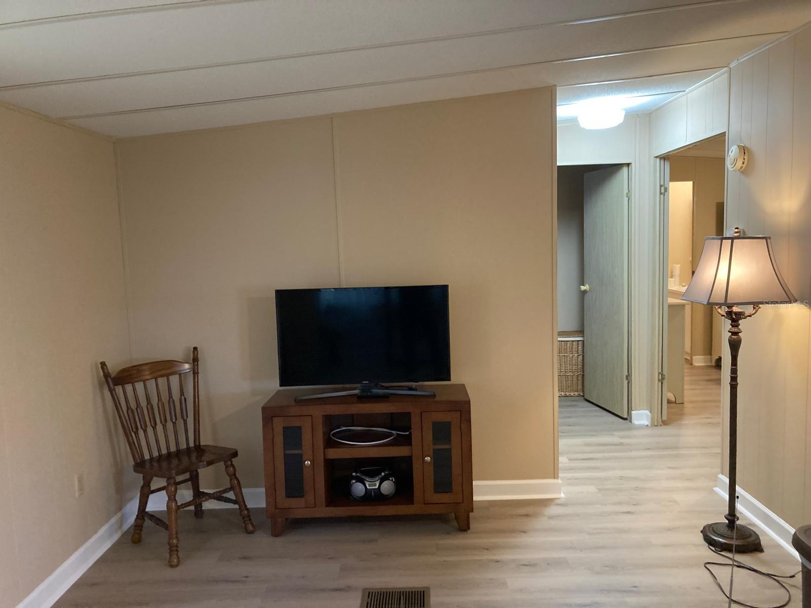 Image 22 of 45 For 2824 Manatee Road