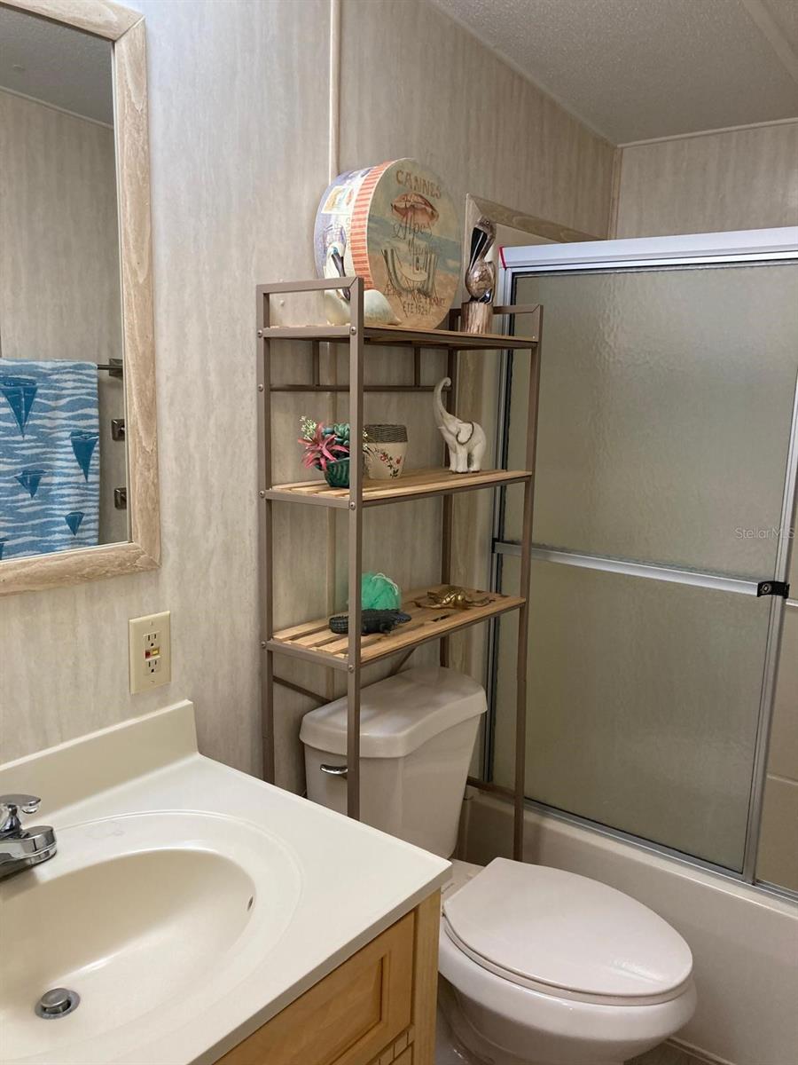 Image 23 of 45 For 2824 Manatee Road